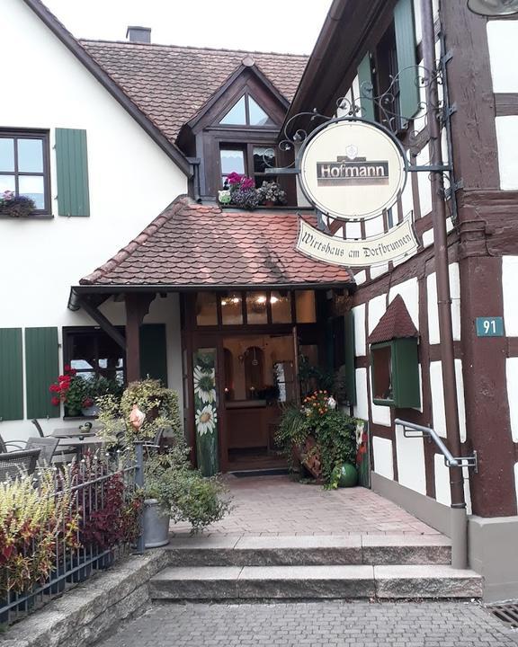 Wirtshaus am Dorfbrunnen